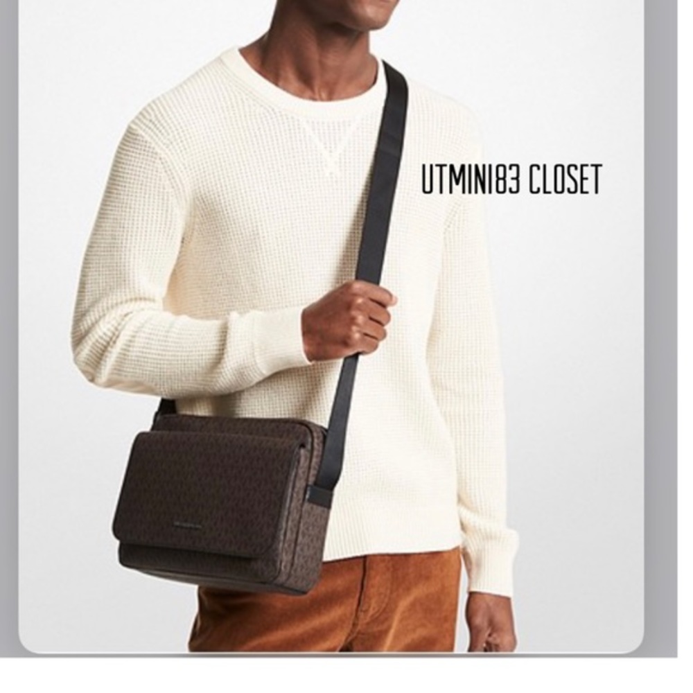 💯NEW🔲Michael Kors Men Cooper Logo Camera Bag/Messenger bag/crossbody bag